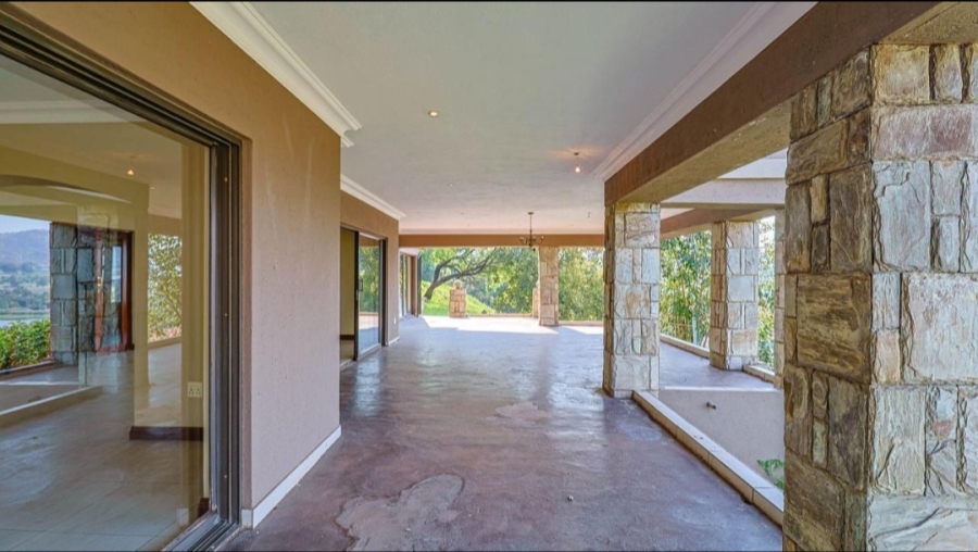 4 Bedroom Property for Sale in Ifafi North West